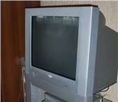 Foto в Электроника и техника Аудиотехника Продам телевизор с фирменной стойкой Philips в Челябинске 16 000