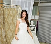 Изображение в Одежда и обувь Свадебные платья Наша юная модель демонстрирует платье от в Уфе 16 000