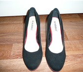 Foto в Одежда и обувь Женская обувь новые замшевые туфли черного цвета,фирмы в Краснодаре 3 000