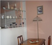 Фото в Мебель и интерьер Мебель для гостиной Продам красивый стол для гостиной, полированный, в Красноярске 8 900