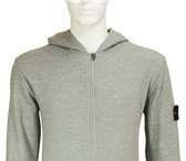 Фото в Одежда и обувь Мужская одежда Серая толстовка Stone Island с капюшономЗастежка в Москве 2 800
