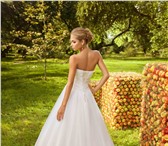 Фотография в Одежда и обувь Свадебные платья Продается великолепное платье А-силуэта в в Москве 30 000