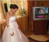 Foto в Одежда и обувь Свадебные платья Продаю белое свадебное платье;  Под корсетом в Самаре 12 000