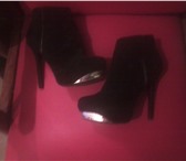 Фото в Одежда и обувь Женская обувь Полуботы и Лабутены черные, замшевые на платформе в Ярославле 550