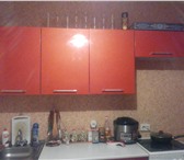 Фотография в Мебель и интерьер Кухонная мебель Продам кухонный гарнитур, цвет красный. Покупали в Томске 9 000